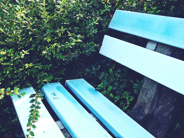 足球英足总宣布新规，严惩假摔行为引关注