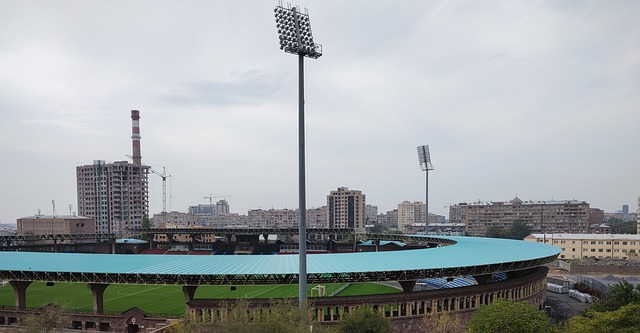 一日意甲动向：国米大胜科莫晋级榜首，米兰中锋实在是太令人发愁